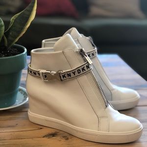 New DKNY Caddie Wedge Sneakers - white 7.5 M